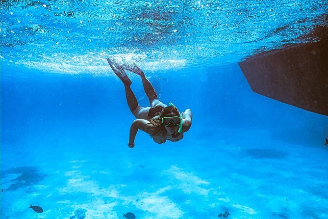 Adults Only Catalina Bay Small Group Snorkel & Sunset Sail - The Sail Out: Coast Views, Smooth Water, and Calm Pace