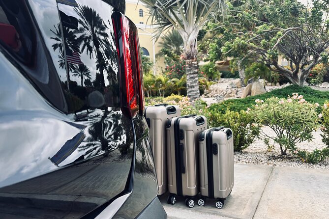 Aruba Airport Private Transfer: Start Your Vacation Stress-Free - Your driver as a first-day Aruba concierge