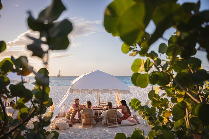 Aruba Eagle Beach Romantic Sunset Picnic in a Luxury Cabana - Meeting point to cabana: what you’ll do first