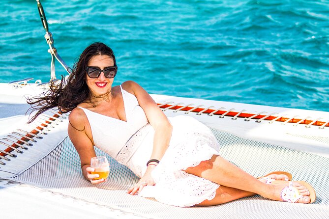 Aruba Happy Hour Sunset Sail with Savory Bites and Cocktails - Why This Happy Hour Sunset Sail Works in Aruba