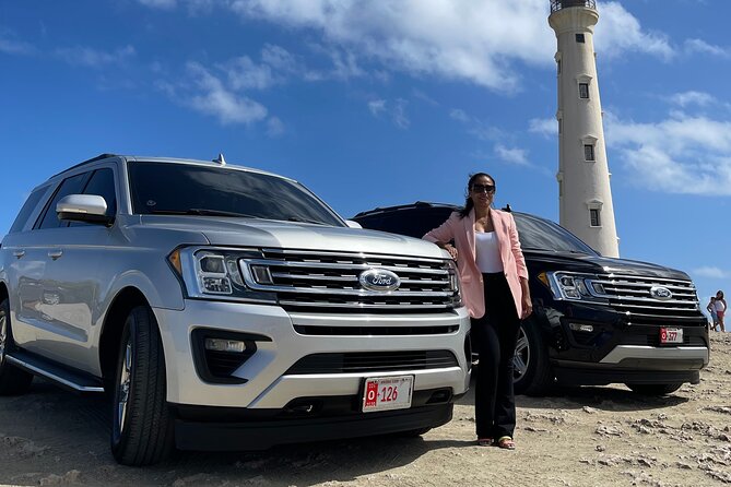 Aruba Luxury Private Transport - Where Pickup Works: Reina Beatrix Airport and Oranjestad Hotels