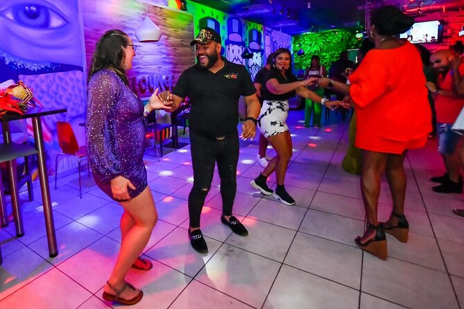 Aruba Nightlife and Barhopping on Chogogo Party Bus - Meeting time, pickup, and how to not miss the bus