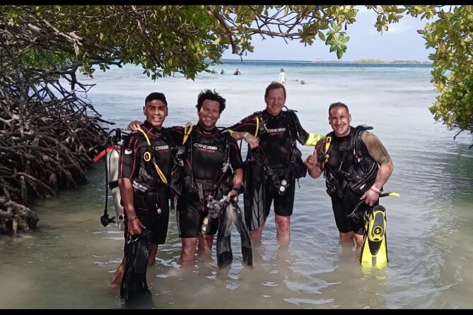 Aruba PADI Scuba Diving Program Non Certified Divers - Gear is included: this matters more than you think