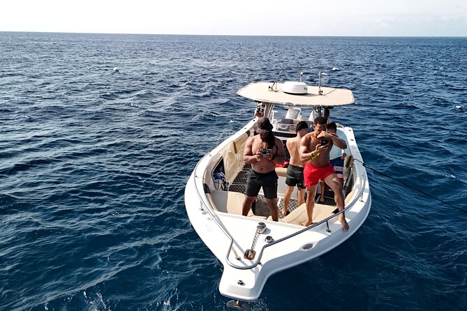 Aruba Private Boat Charter: Morning, Afternoon or Sunset Cruise - Boat Comfort and the Captain’s Style: Why Captain Chris Keeps Getting Mentioned