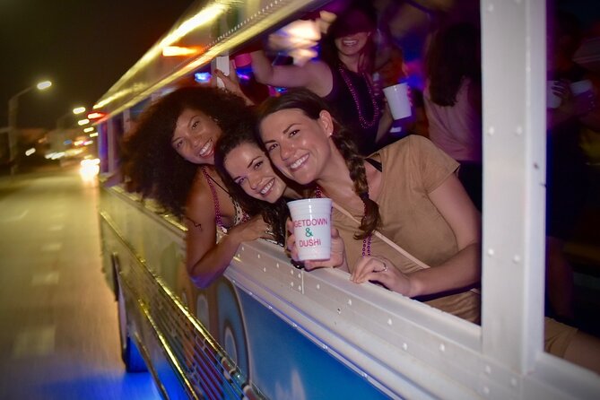 Aruba Private Party Bus & Nightlife Experience - Stop 1 on the Palm Beach Strip: How the Night Flows