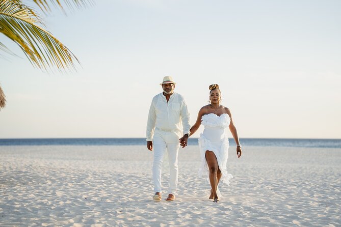 Aruba Sunrise/Sunset Photoshoot Experience - Where you’ll shoot: Eagle Beach vibes, flexible scenic spots, and the ocean backdrop