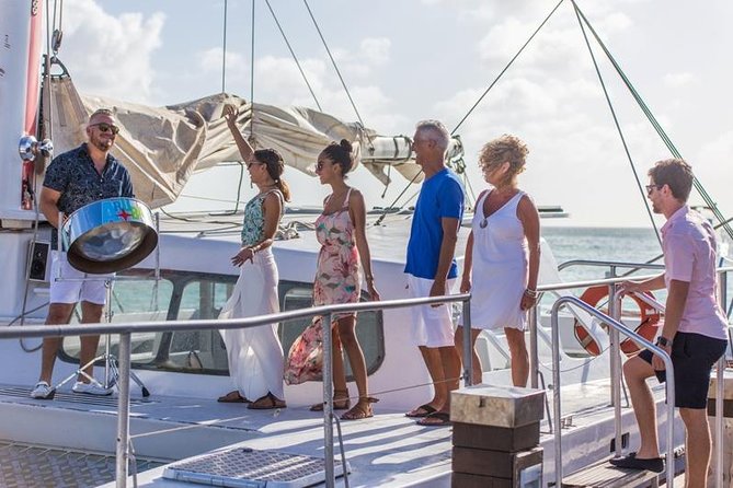 Aruba Sunset Sail with Caribbean Dinner and Live Music - After dinner: more sailing, music, and the sunset memory window