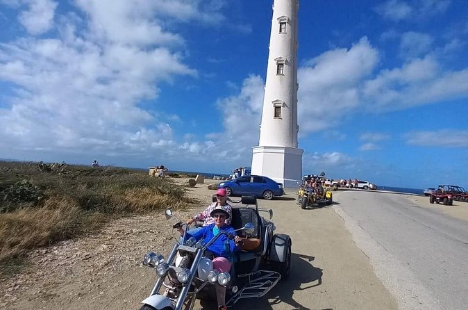 Guided Trikes Tour Around Aruba Island - Studio Murano glass art: watching it made, then posing for photos