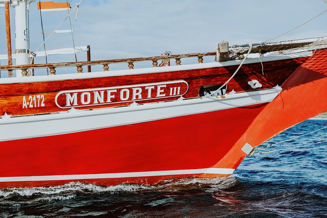Luxury Lagoon Cruise with Onboard Chef and Signature Cocktails - Boat comfort: shade, space, and a crew that keeps the mood right