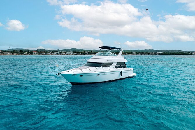 Luxury Private Yacht Charter Aruba - Eden Luca Yachts - Snorkeling and paddle: included gear, but your captain decides the practical timing