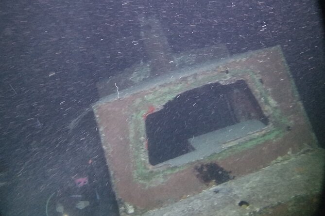 Night Shore Diving Mangel Halto Aruba for Certified Divers - Night underwater Aruba at 7:00 pm from Savaneta