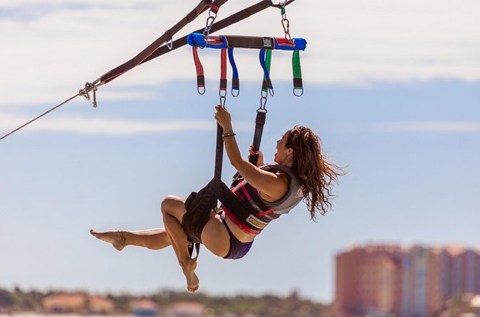 Parasailing in Palm Beach - Who rides with you: single, tandem, or triple planning