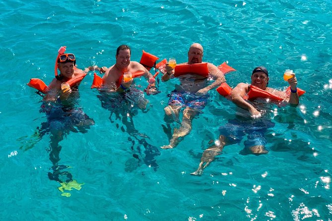 Premium Catamaran Afternoon Sail: Snorkeling and Lunch - Getting to Octopus Aruba and boarding the boat (the part people skip in their plans)
