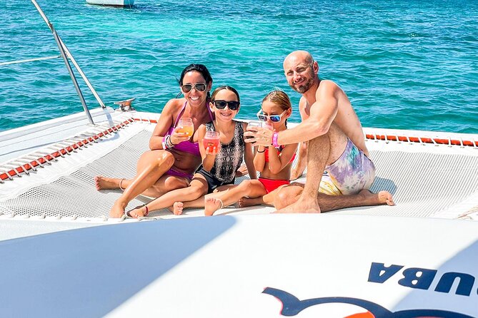 Premium Catamaran Afternoon Sail: Snorkeling and Lunch - Crew and safety: life jackets, first responder, and patient help