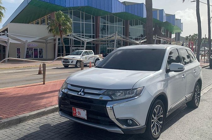 Private Airport Transfers in Aruba - Communication details that help you stay calm