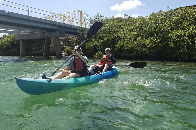 Private Aruba Kayak & Snorkeling Tour + Transortation - Stop 2: Pos Chiquito kayak to the coral reef area and snorkeling (about 30 minutes)