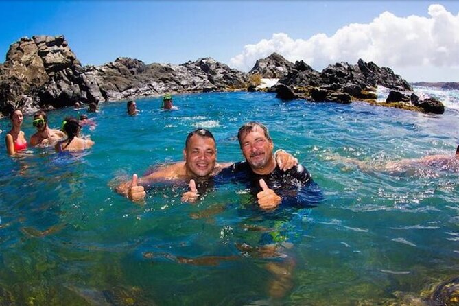 PRIVATE Jeep Safari Natural Pool, Indian Caves & Baby Beach with Snorkeling - Fontein Cave and Quadirikiri Caves: quick stops, strong atmosphere
