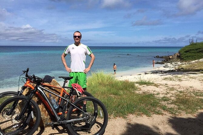 Private Mountain Bike Tour in Aruba - The ride itself: cactus trails, heat, and a guide who manages the details