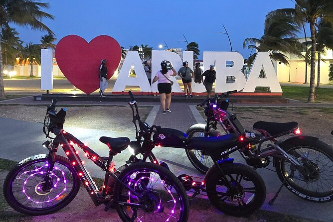 Semi-Private Christmas Edition Twilight Glow E-Bike Oranjestad - Bushiri Beach, Cruise Terminal Area, and Paardenbaai: Where the City Starts to Glow